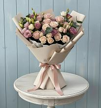 Букет цветов из:  Розы и Лизиантусы в Сяве