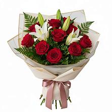 Букет цветов из:  Лилии и Розы в Сяве