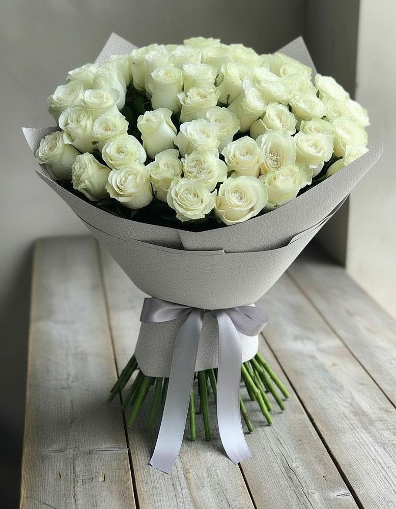 Букет 35 Белых роз в Сяве