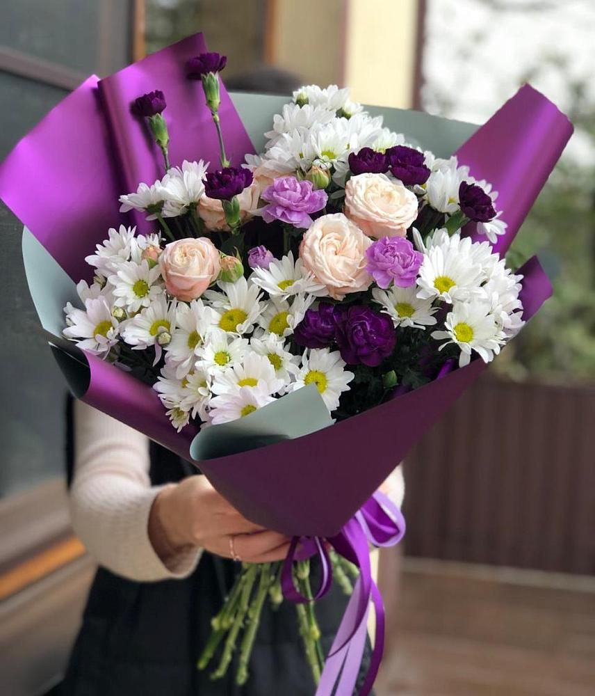 Букет цветов из: Хризантемы, Гвоздики и Розы в Сяве