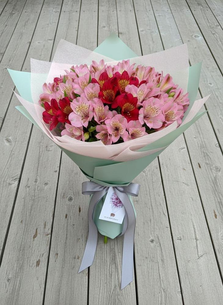 Букет цветов из: Альстромерии в Сяве