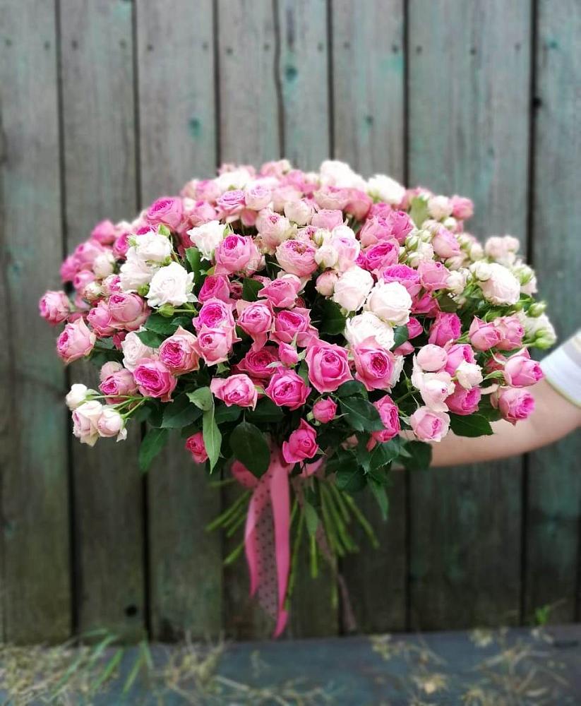 Букет Розовые кустовые розы Натали и Лав Лидия в Сяве