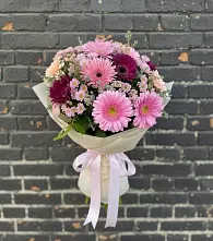 Букет цветов из:  Герберы и Хризантемы в Сяве