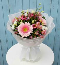 Букет цветов из:  Герберы, Альстромерии и Лизиантусы в Сяве