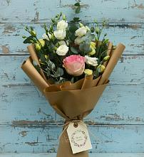 Букет цветов из:  Розы и Лизиантусы в Сяве